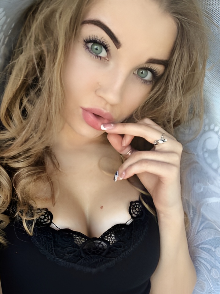 Элеонора привлекальеная девушка из Южноуральск цена от 3000 руб