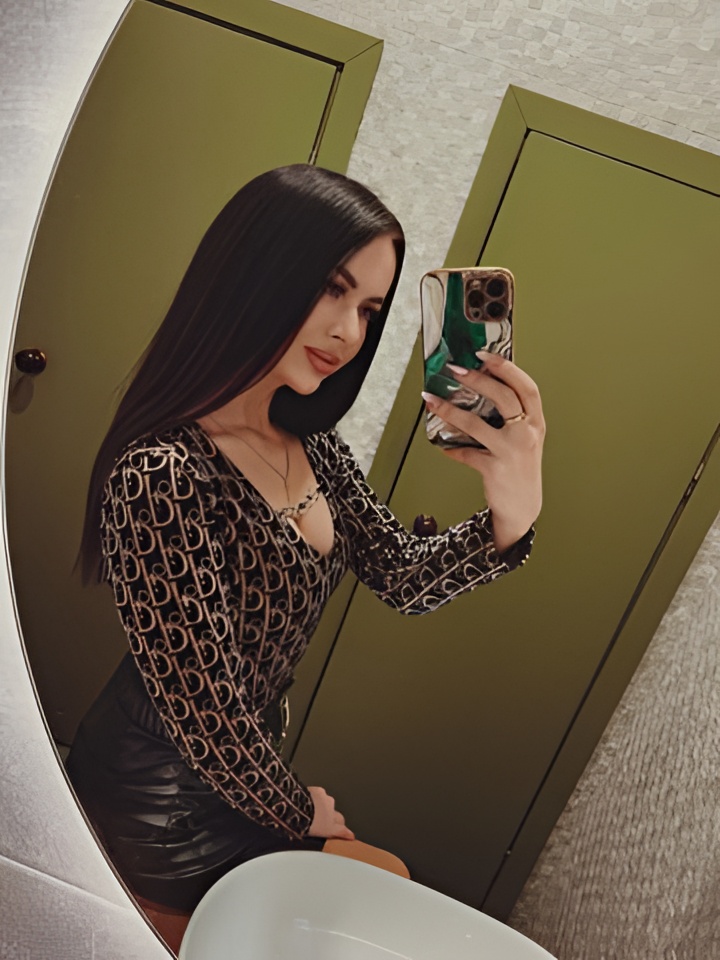 Юлия привлекальеная девушка из Южноуральск цена от 4000 руб