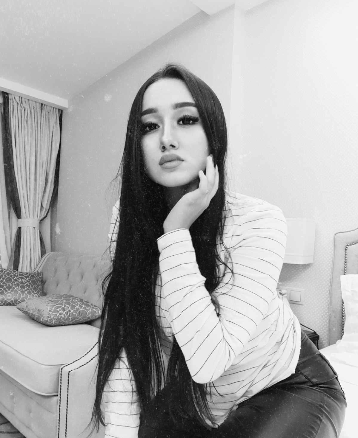 Светланка привлекальеная девушка из Южноуральск цена от 3500 руб