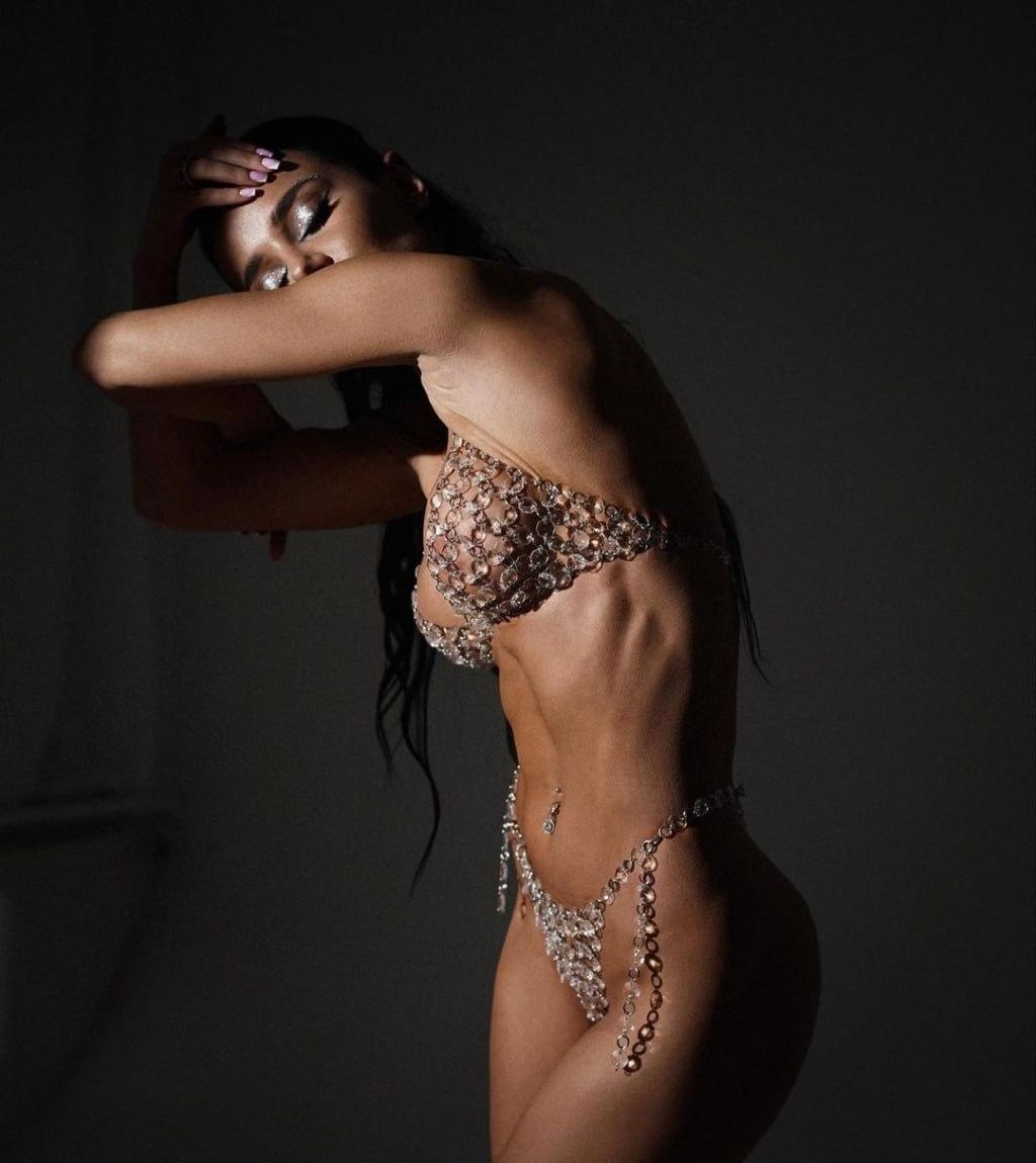 Клара привлекальеная девушка из Южноуральск цена от 6000 руб