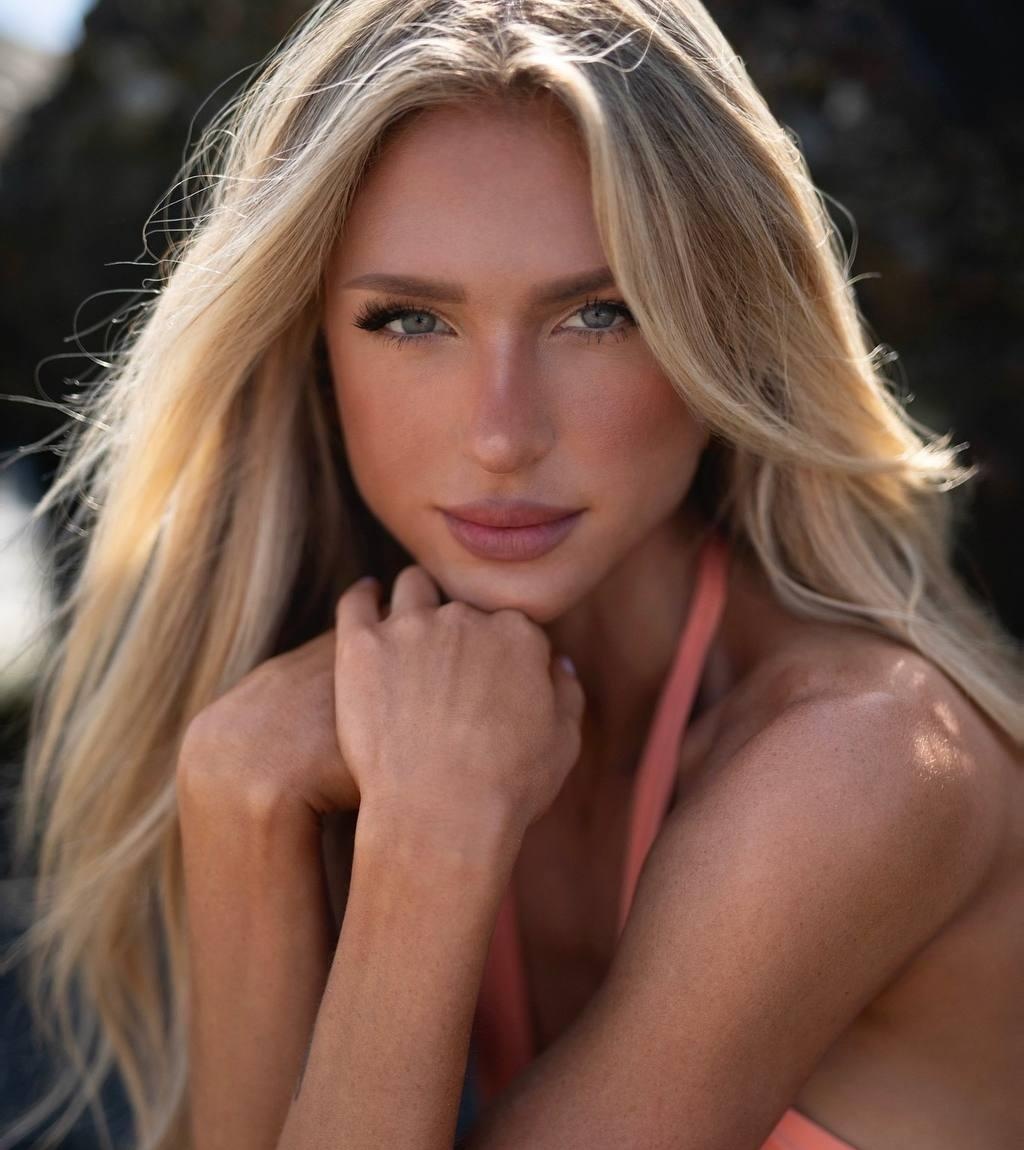 Катерина привлекальеная девушка из Южноуральск цена от 5000 руб