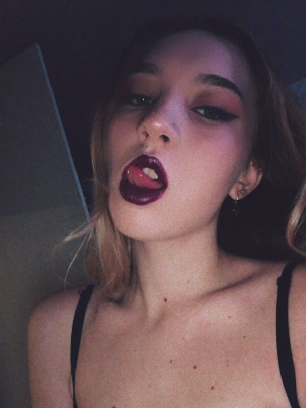 Инга привлекательная девушка из Южноуральск цена от 3500 руб