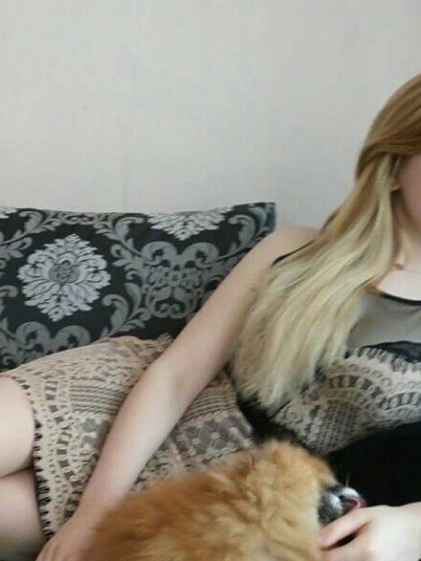 Карина привлекательная девушка из Южноуральск цена от 3500 руб