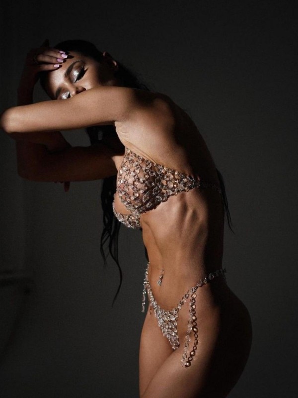 Клара привлекательная девушка из Южноуральск цена от 6000 руб