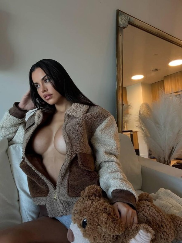 Люда привлекательная девушка из Южноуральск цена от 8000 руб